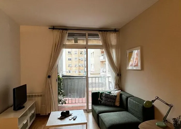 Daire Calle De Comte Urgell Barselona